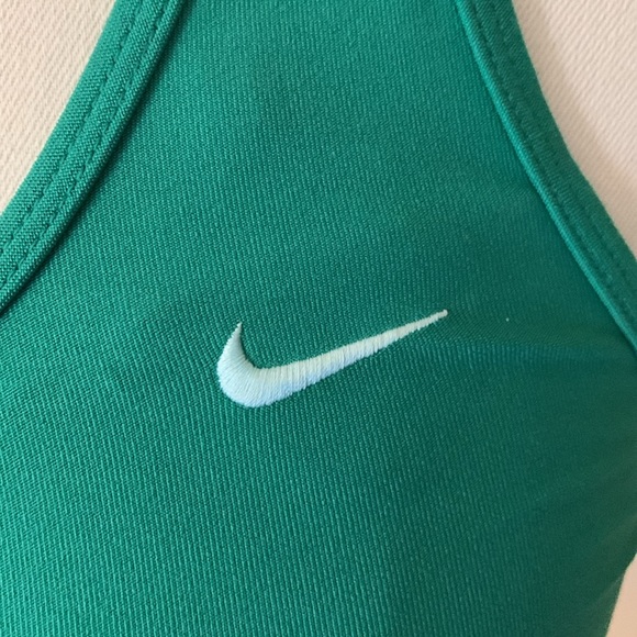 Nike women’s racerback workout tank sz lg - Picture 3 of 12